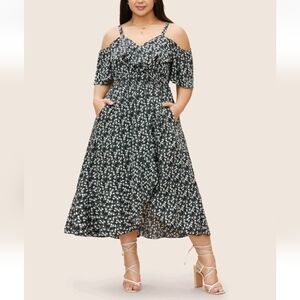 New BloomChic Black and White Floral Midi Dress With Pockets. Size 18-20